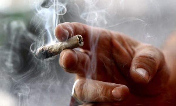 Tormenta de nieve aumenta el consumo de marihuana en New York.