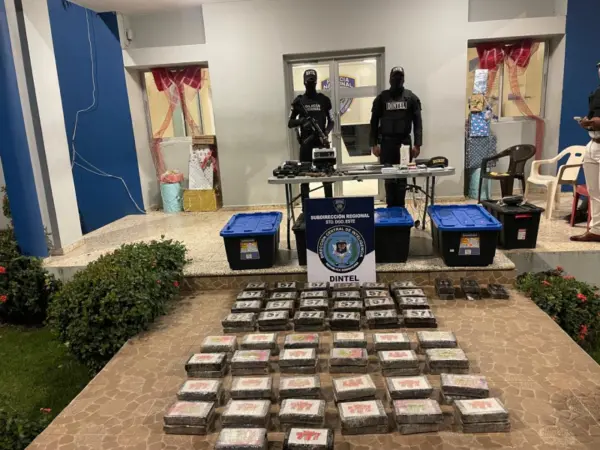 Operativo de la Policía y DNCD