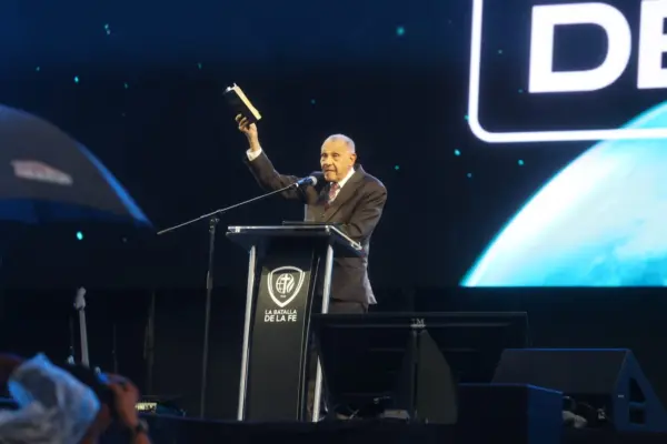 Batalla de la fe-Iglesia-estadio olímpico