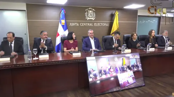 cedula de abinader