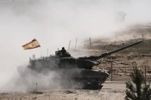 Militares españoles con un Leopard 2.