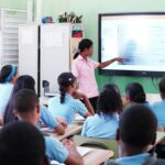 Iglesias y medios de comunicación serán consultados para la transformación educativa