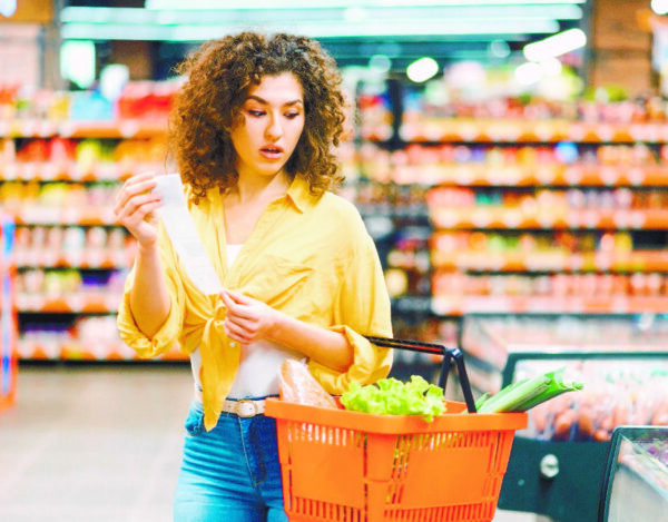 Un 34  % de consumidores buscó comercios de menor costo.