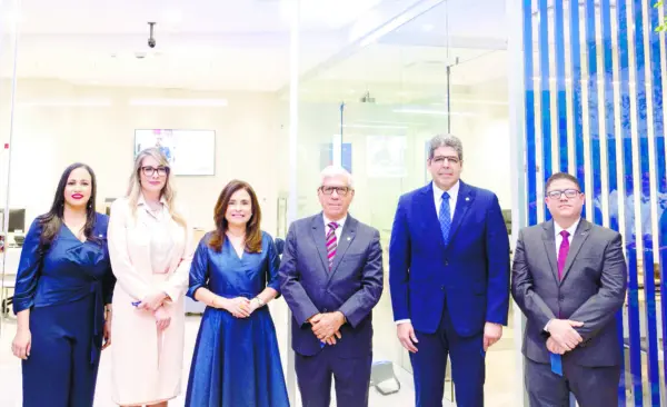 Magdalena Jáquez, Mónica Ceballos, Rebeca Meléndez, Rafael Genao, José Luis Ventura y  Joel Díaz.