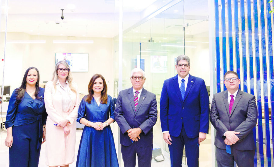 Magdalena Jáquez, Mónica Ceballos, Rebeca Meléndez, Rafael Genao, José Luis Ventura y  Joel Díaz.