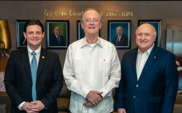 Manuel Grullón Hernández, Manuel A. Grullón y Rafael  del Toro.