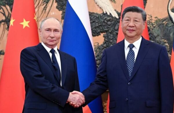 Los presidentes  Vladímir Putin y  Xi Jinping tratan sobre armas nucleares estratégicas.