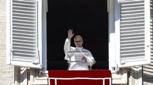 El papa León XIV  reiteró su llamado a la responsabilidad política y al entendimiento entre Estados Unidos y Cuba. efe