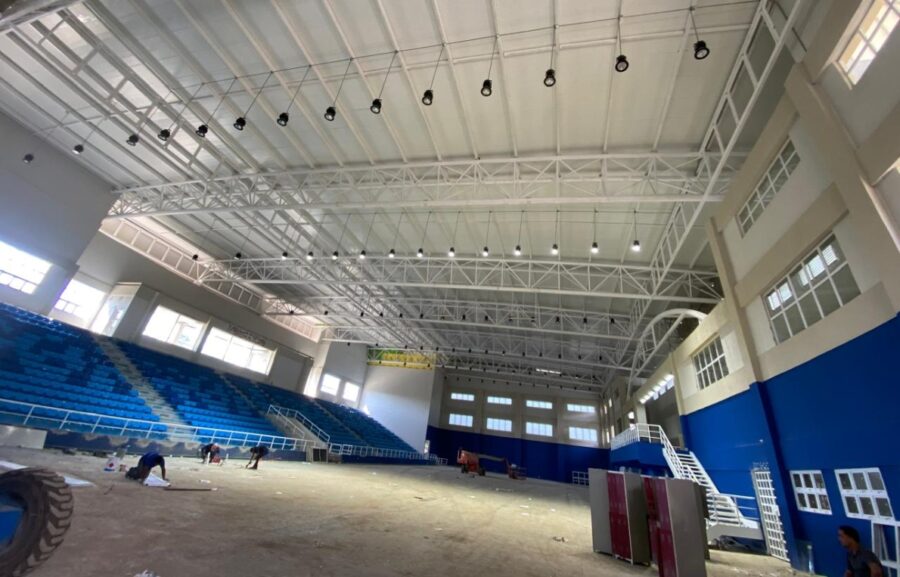 En el pabellón de tenis de mesa, se trabaja a todo vapor, para culminar  su modernizacion.