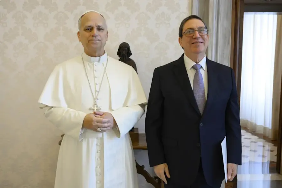 El papa León XIV y el Vaticano al ministro de Exteriores de Cuba, Bruno Rodríguez