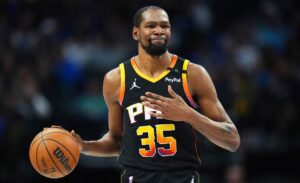 Kevin Durant, en tono de broma, dice que Estados Unidos llevará un equipo de viejos.