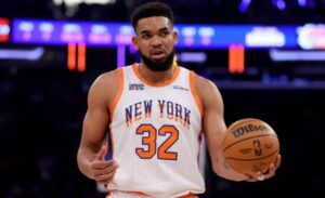 Karl-Anthony Towns ha estado siendo objeto de críticas por reclamar a los árbitros.     ap