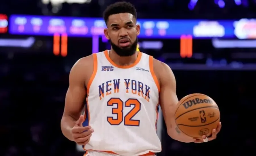 Karl-Anthony Towns ha estado siendo objeto de críticas por reclamar a los árbitros.     ap