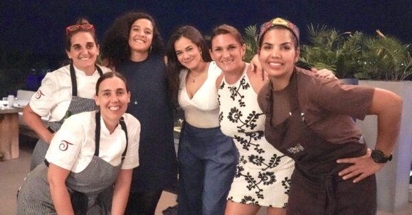 María Elena Marfetán, Tita Páez y Julieta Moizo junto a Lía Hiraldo, directora de Eco Soluciones, y Nicole Suárez, gerente de Mercadeo de la organización.