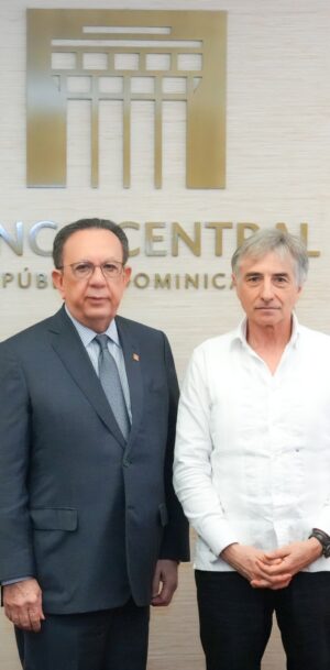 Héctor Valdez Albizu y  Raúl Fuentes Milani.