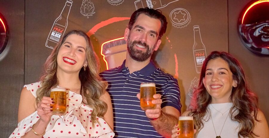 Alejandra Valverde, Gonzalo Font y María Laura Gutiérrez.