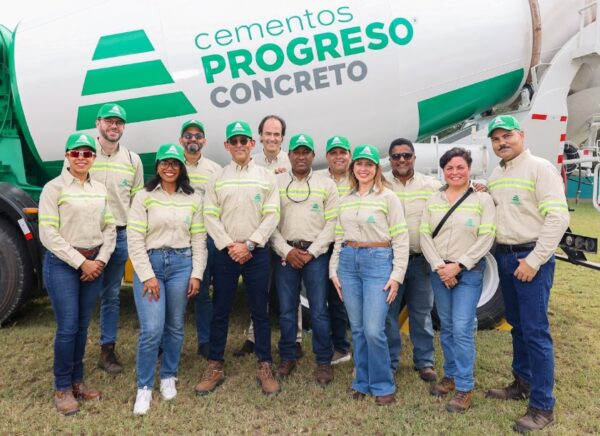 El equipo de planta de la empresa.