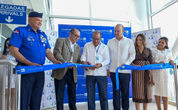 Enmanuel Souffront, Teófilo Gómez, José Clase, Ulises Rodríguez, Ibelca Vásquez y Paola Pla.