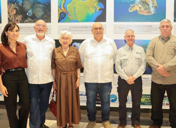 Gibel Orsini, José O. Orsini Bosch,  Milagros Ortiz Bosch, Noel López, José Luis Gerhartz y Nicasio Viña.