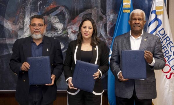 Carlos Andújar, Alieska Díaz y Daniel García Archibald.