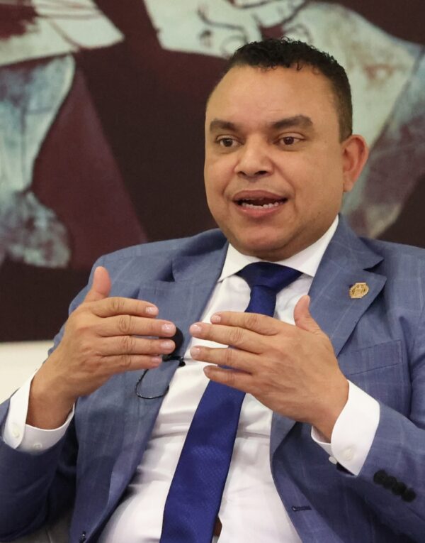 Julio Landrón, director del SNS, explicó los ejes estratégicos en que trabajan.  José de León