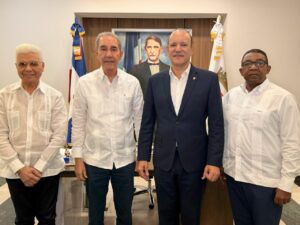 Autoridades-Ayuntamiento de Santiago