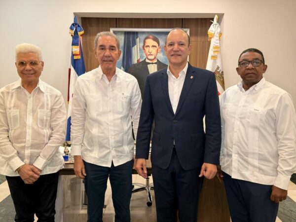 Autoridades-Ayuntamiento de Santiago