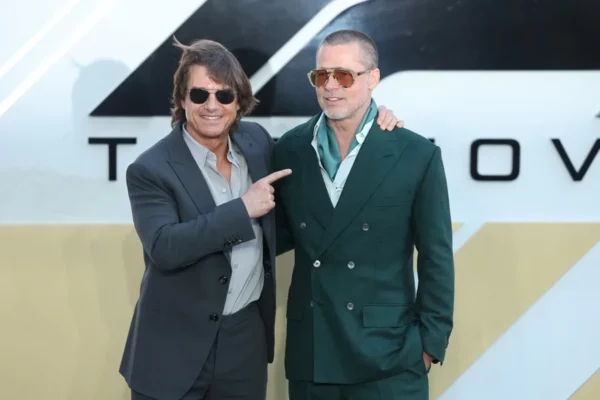 Los actores Tom Cruise (i) y Brad Pitt.