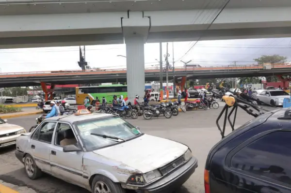 Choferes registran pérdidas tras puesta en funcionamiento del metro de Los Alcarrizos