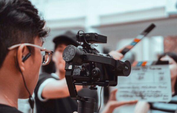 La normativa establece un tope al incentivo fiscal aplicable a los largometrajes.