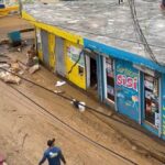 Inundaciones por intensas lluvias dejan viviendas colapsadas y provincias en alerta roja en el Cibao