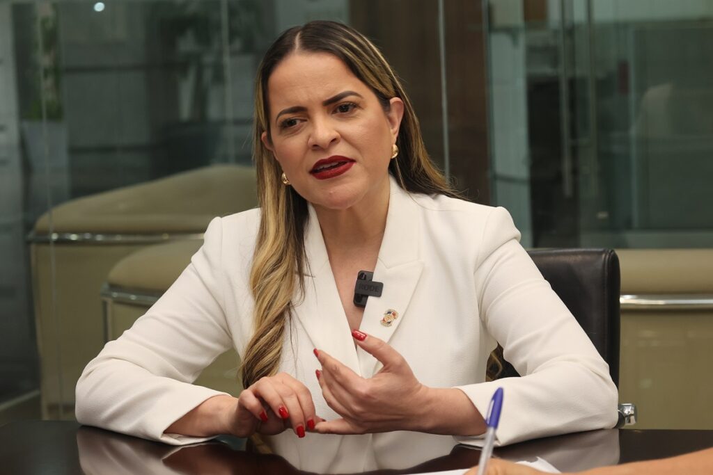 Dhamelisse Then- pediatra- salud