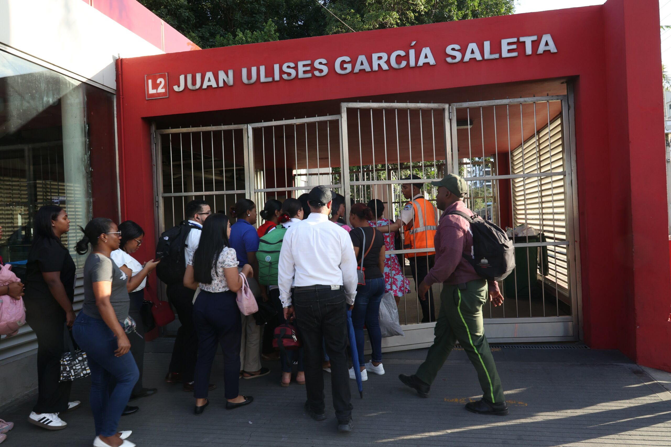 Metro de Santo Domingo será gratuito durante el resto del día tras restablecimiento del servicio