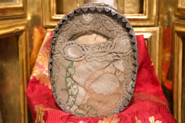 Reliquia de San Valentín en la Colegiata María la Mayor de Toro (Zamora).