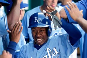 Gore apareció en dos juegos de postemporada duranteTerrence Gore