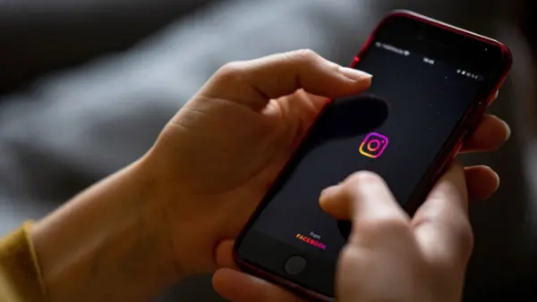 Instagram notificará a padres si sus hijos buscan contenido sobre suicidio o autolesiones3