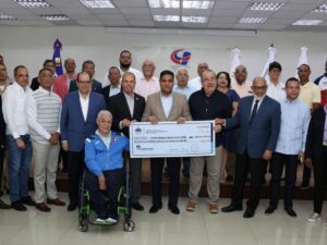 Entregan recursos para preparar atletas previo a los Juegos Centroamericanos y del Caribe.