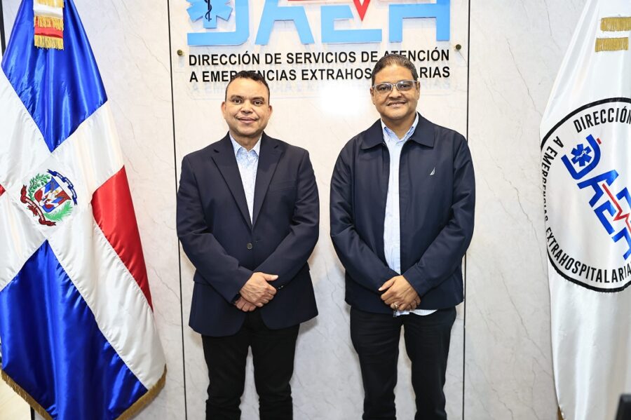 Los directores del SNS y la DAEH, Julio Landrón y Juan Manuel Méndez García