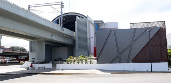 La nueva extensión del Metro permitirá un ahorro en el traslado de hasta un  60 %   y cuenta con una inversión de 30,000 millones de pesos.  josé francisco