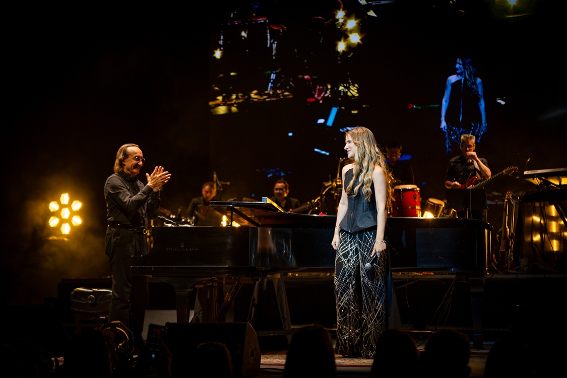 Raúl Di Blasio reafirma su sólida conexión y estabilidad artística con los dominicanos