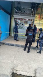 Policía-joyeria-establecimiento-San Pedro02