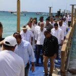 Presidente Abinader inaugura muelle turístico en Isla Catalina y da inicio a la construcción de un club de playa