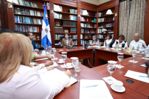 Reunión del Gabinete de salud con el gremio de enfermería