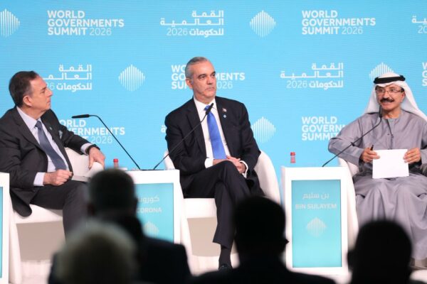 Abinader-Emiratos Árabes