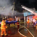 No hubo heridos en incendio registrado en tienda L&R Comercial en Villa Mella