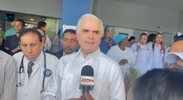 Luis Miguel De Camps, ministro de Educación.