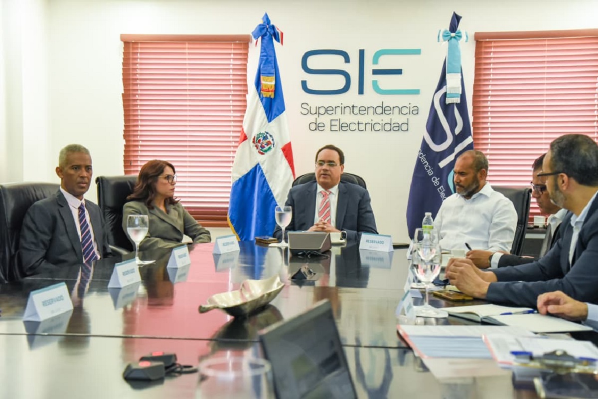 Investigan falla que provocó apagón nacional el 23 de febrero