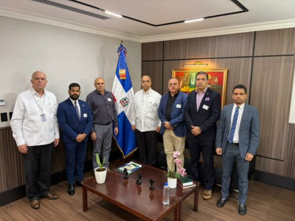 familia de piloto dominicano-guinea