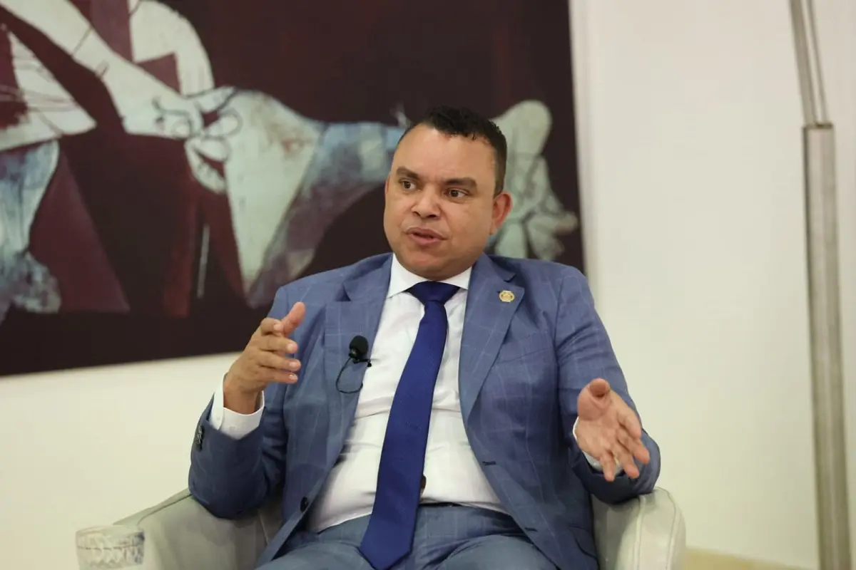 SNS elimina contratos privados en hospitales y refuerza control de equipos médicos