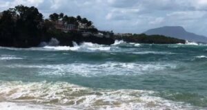 Playas-olas-Puerto Plata